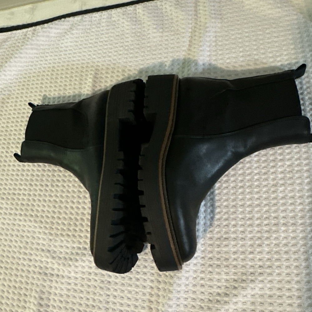 Sam Edelman Women's Laguna Lug-Sole Leather Chelsea Weatherproof Black Boot Sz 8 - Picture 7 of 13